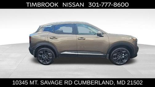 2025 Nissan Kicks SR