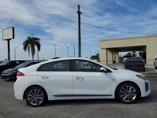 Photo 2 of 35 of 2019 Hyundai IONIQ Hybrid Limited
