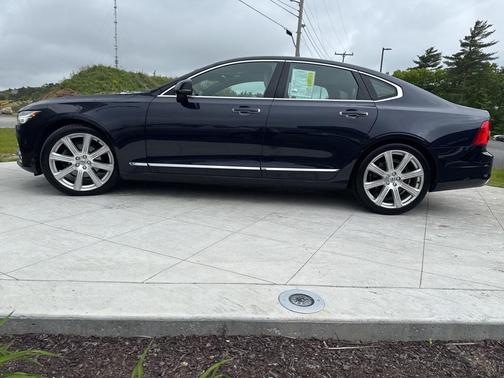 2017 Volvo S90 T5 Inscription
