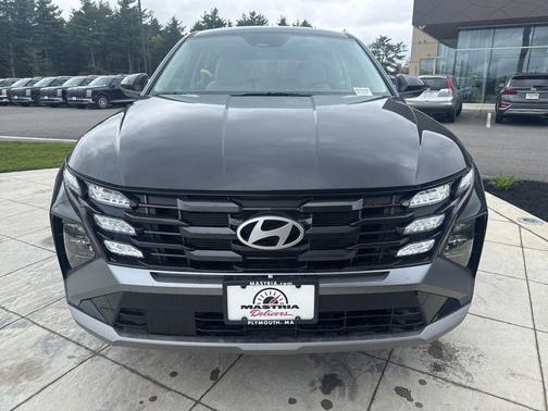 Phantom Black 2026 Hyundai TUCSON SE