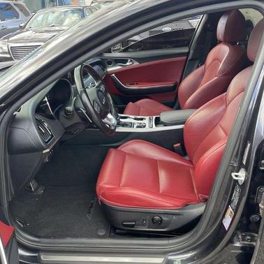 2022 Kia Stinger GT1