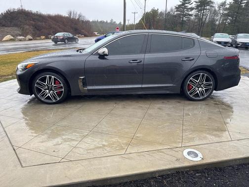 2022 Kia Stinger GT1