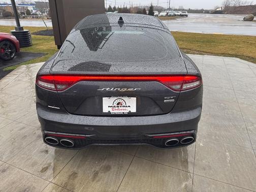 2022 Kia Stinger GT1