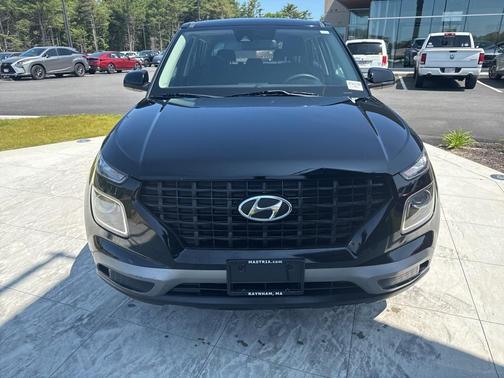 2020 Hyundai VENUE SE