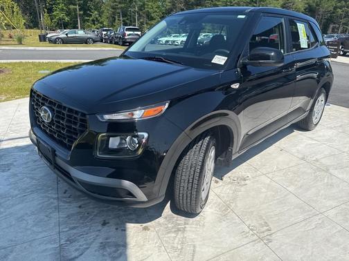 2020 Hyundai VENUE SE