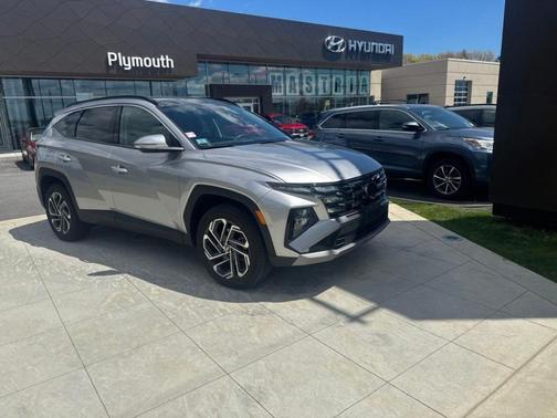 Shimmering Silver 2025 Hyundai TUCSON Limited