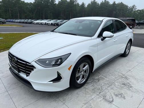 2022 Hyundai SONATA SE