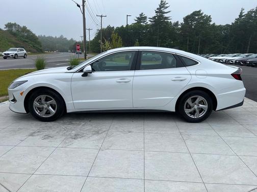 2022 Hyundai SONATA SE