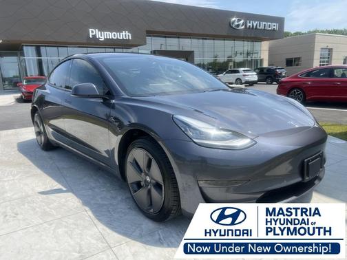 2022 Tesla Model 3 Long Range