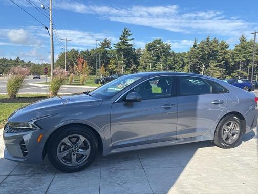 2022 Kia K5 LXS