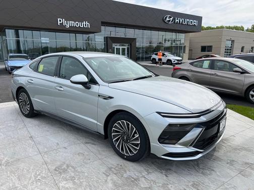 2025 Hyundai SONATA Hybrid SEL