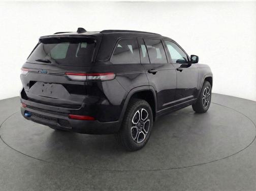 2023 Jeep Grand Cherokee 4xe Trailhawk