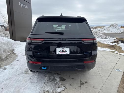 2023 Jeep Grand Cherokee 4xe Trailhawk