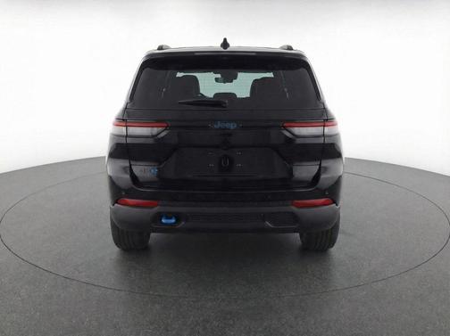 2023 Jeep Grand Cherokee 4xe Trailhawk