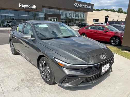 2025 Hyundai ELANTRA SEL Convenience