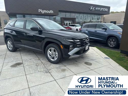 Phantom Black 2026 Hyundai TUCSON SE