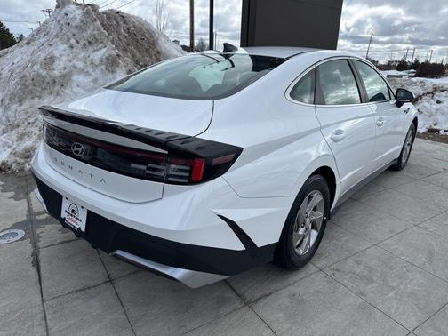 White 2025 Hyundai SONATA SE