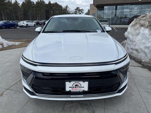 White 2025 Hyundai SONATA SE