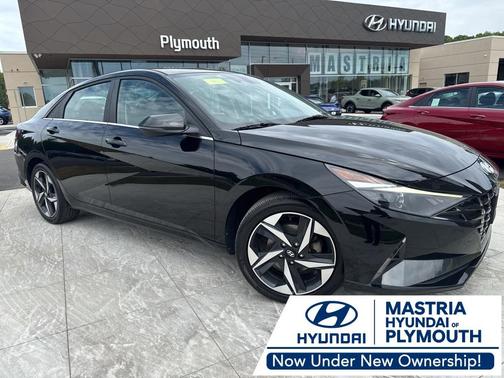 2022 Hyundai ELANTRA SEL