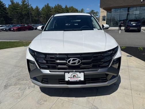 White Pearl 2026 Hyundai TUCSON SEL