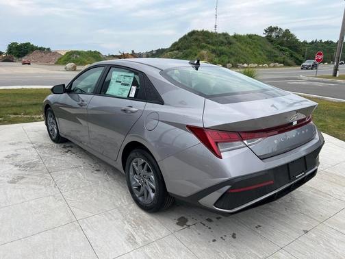 2025 Hyundai ELANTRA HEV Blue