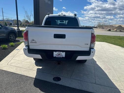 Super White 2017 Toyota Tacoma Limited
