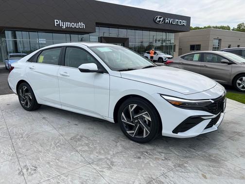 2025 Hyundai ELANTRA Limited