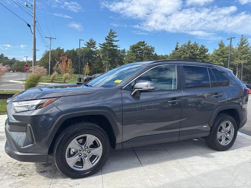 2024 Toyota RAV4 Hybrid LE