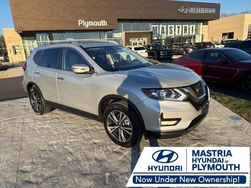 2020 Nissan Rogue SV