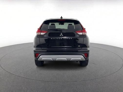 Labrador Black Pearl 2024 Mitsubishi Eclipse Cross SE