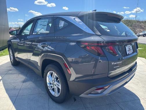Gray 2026 Hyundai TUCSON SE