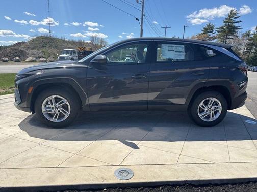 Gray 2026 Hyundai TUCSON SE