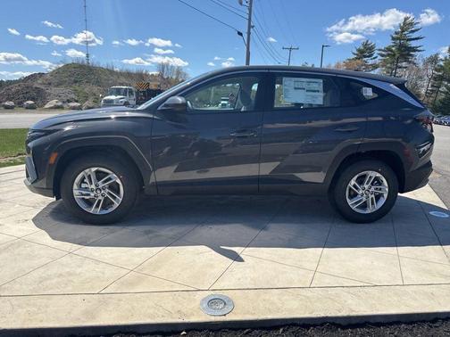 Gray 2026 Hyundai TUCSON SE
