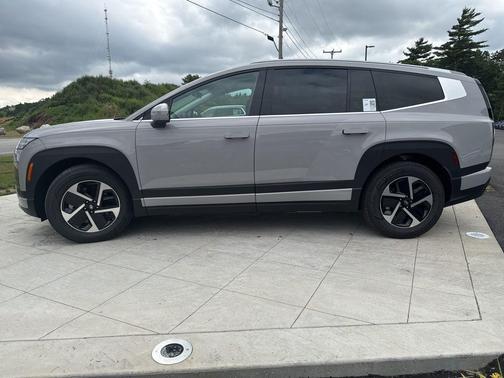 Gray 2026 Hyundai IONIQ 9 SE