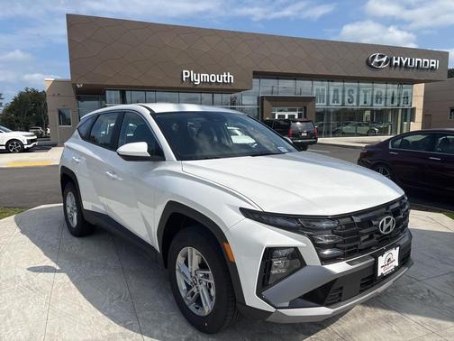 2026 Hyundai TUCSON SE