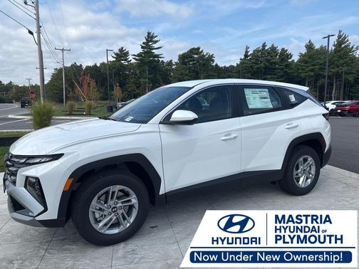 2026 Hyundai TUCSON SE