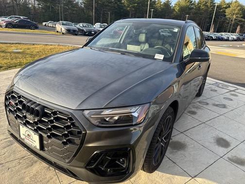 2025 Audi SQ5 3.0T Premium Plus