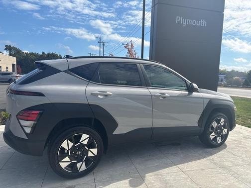 2024 Hyundai KONA SEL