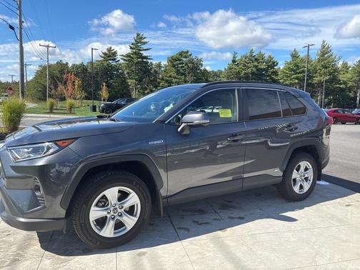 2019 Toyota RAV4 Hybrid XLE
