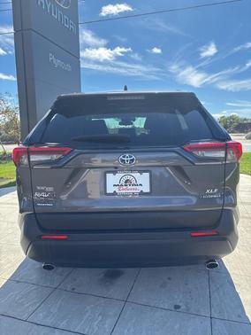 2019 Toyota RAV4 Hybrid XLE