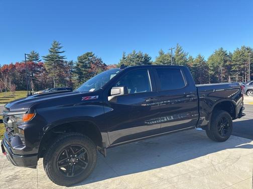 2022 Chevrolet Silverado 1500 Custom Trail Boss