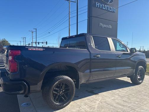 2022 Chevrolet Silverado 1500 Custom Trail Boss