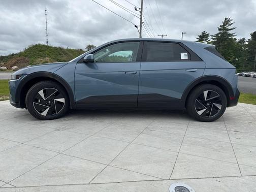 2025 Hyundai IONIQ 5 SE
