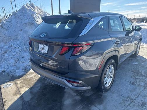 2025 Hyundai TUCSON SE