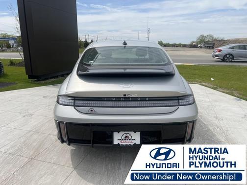 2024 Hyundai IONIQ 6 SEL