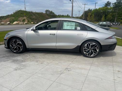 2024 Hyundai IONIQ 6 SEL