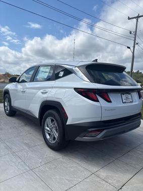 2025 Hyundai TUCSON SE