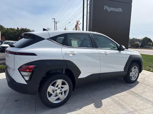 2026 Hyundai KONA SE