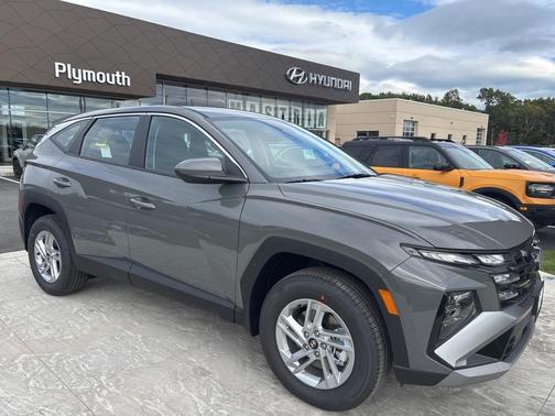 2026 Hyundai TUCSON SE