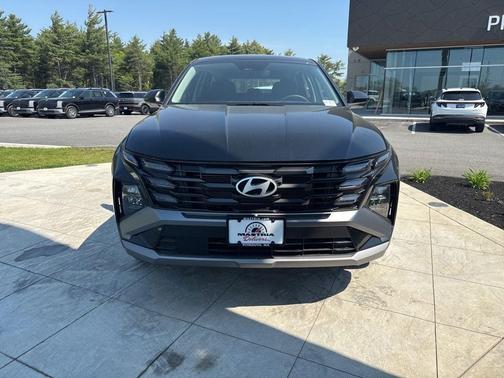Phantom Black 2026 Hyundai TUCSON SE